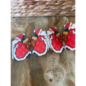 Santa with Bag of Toys Paper Garland: 1988 Judy Hagstrom